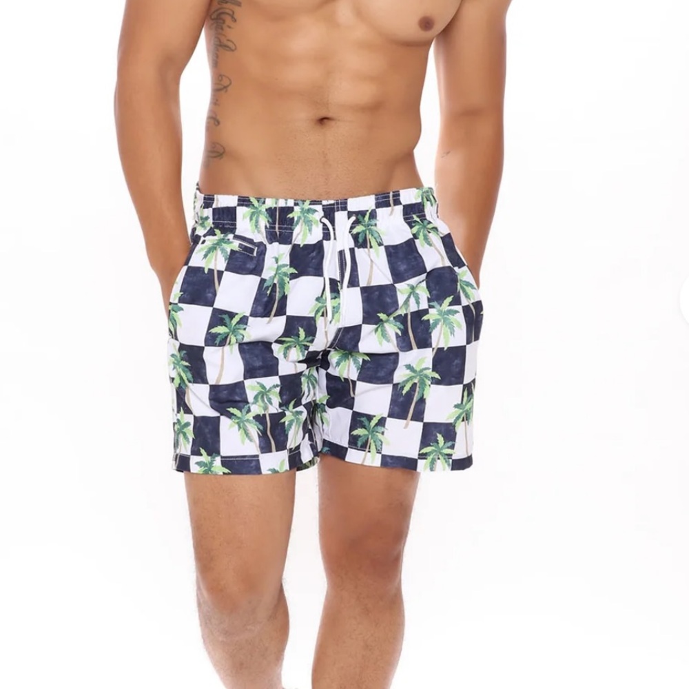 Trunks Ltd checkered palm trees Short Trunks Swim Shorts New!
Size Large